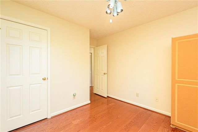 5021 River Rock Way, Woodstock, GA 30188