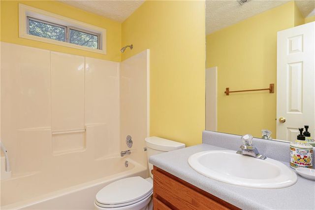 5021 River Rock Way, Woodstock, GA 30188