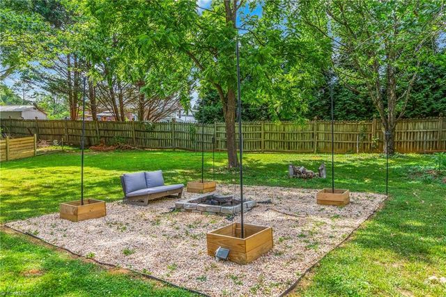 4609 Stanley Court, Winston-salem, NC 27101