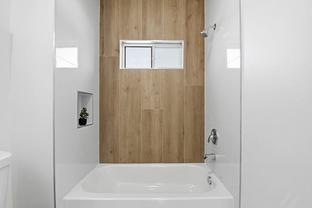 7958 Henson Street A/B, Houston, TX 77028