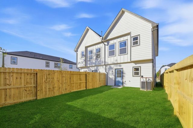 7958 Henson Street A/B, Houston, TX 77028