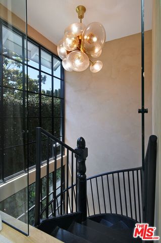 5005 Los Feliz, Los Angeles, CA 90027