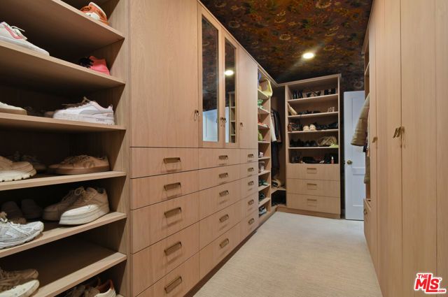 5005 Los Feliz, Los Angeles, CA 90027