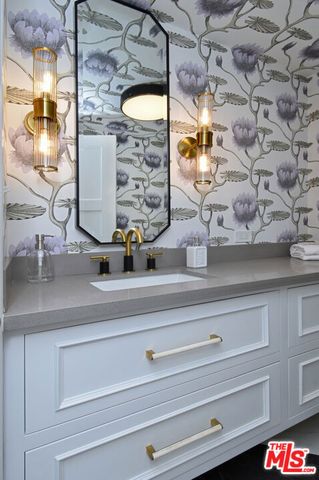 5005 Los Feliz, Los Angeles, CA 90027