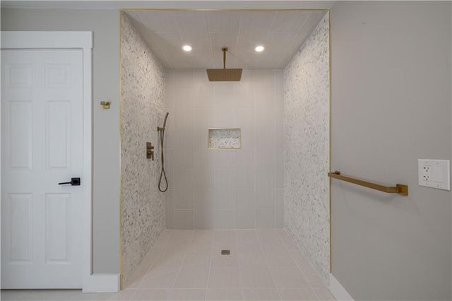 311 Hope Road, Cranston, RI 02921