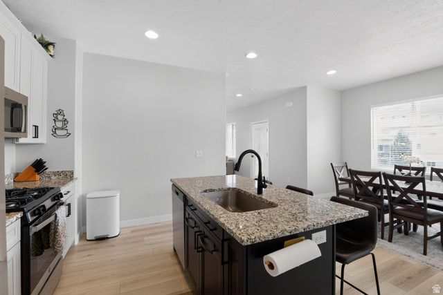 15059 S REINS WAY, Bluffdale, UT 84065
