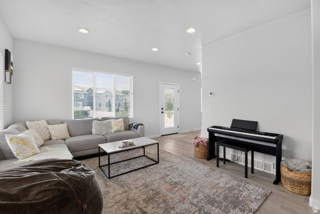 15059 S REINS WAY, Bluffdale, UT 84065