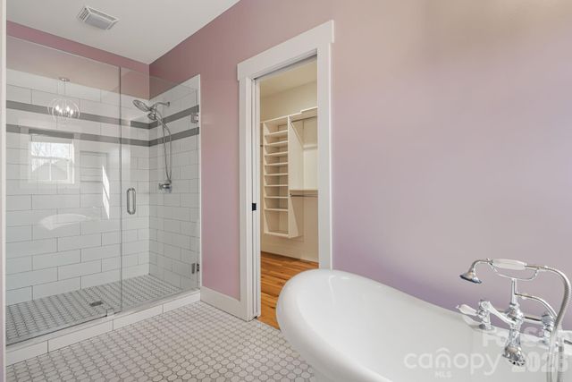 5 Magnolia Farms Drive, Asheville, NC 28806