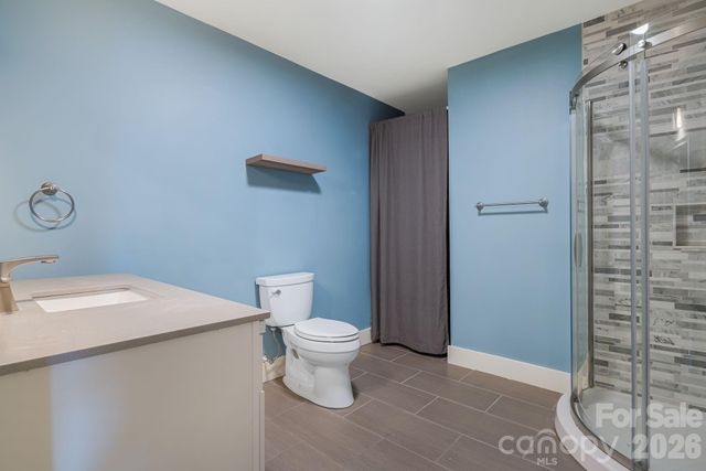 5 Magnolia Farms Drive, Asheville, NC 28806