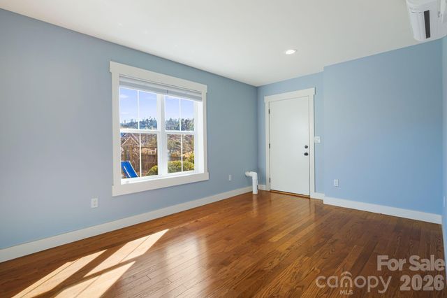 5 Magnolia Farms Drive, Asheville, NC 28806