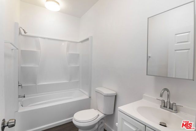 1820 W 11th Street, Los Angeles, CA 90006