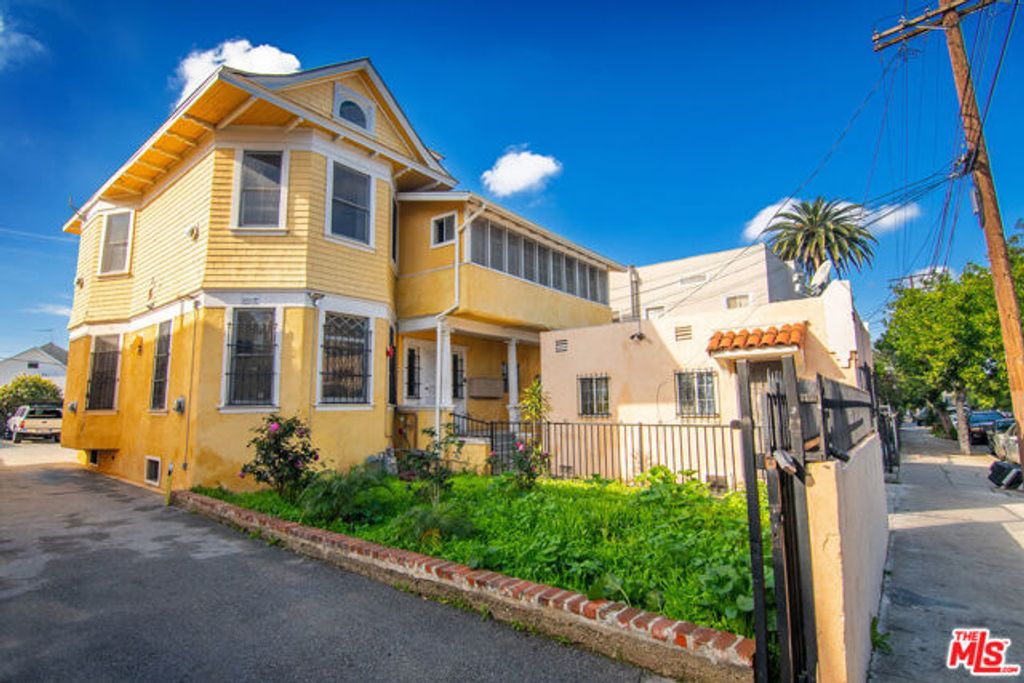 1820 W 11th Street, Los Angeles, CA 90006