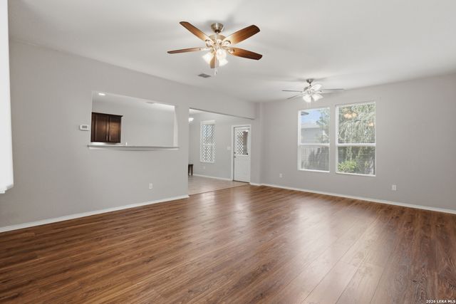 493 Auburn Park, Selma, TX 78154