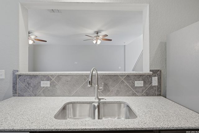 493 Auburn Park, Selma, TX 78154