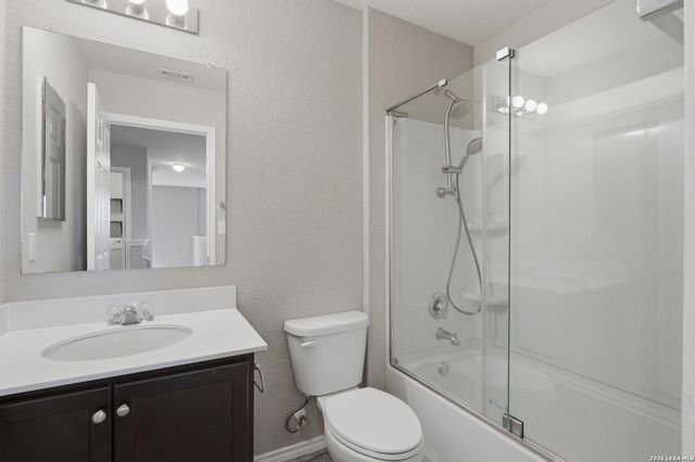 493 Auburn Park, Selma, TX 78154
