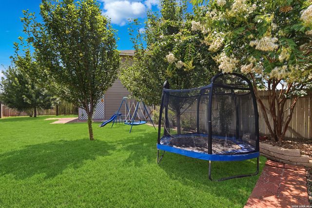 493 Auburn Park, Selma, TX 78154