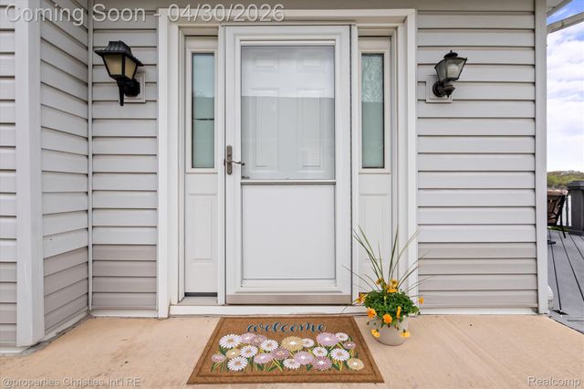 11417 N Shore Drive, Green Oak Township, MI 48189