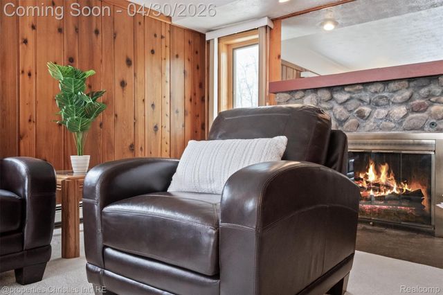 11417 N Shore Drive, Green Oak Township, MI 48189