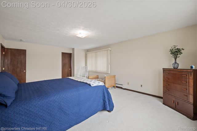 11417 N Shore Drive, Green Oak Township, MI 48189