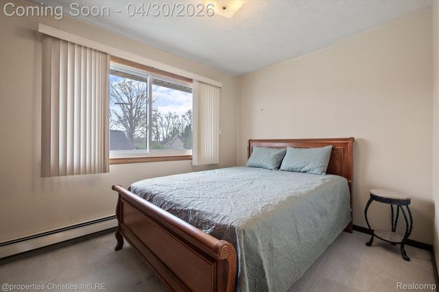 11417 N Shore Drive, Green Oak Township, MI 48189