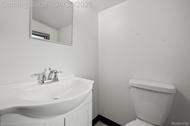 11417 N Shore Drive, Green Oak Township, MI 48189