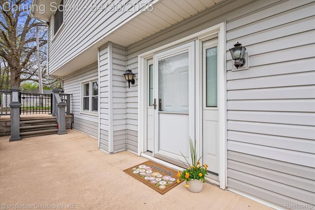 11417 N Shore Drive, Green Oak Township, MI 48189