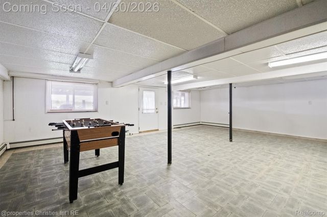 11417 N Shore Drive, Green Oak Township, MI 48189