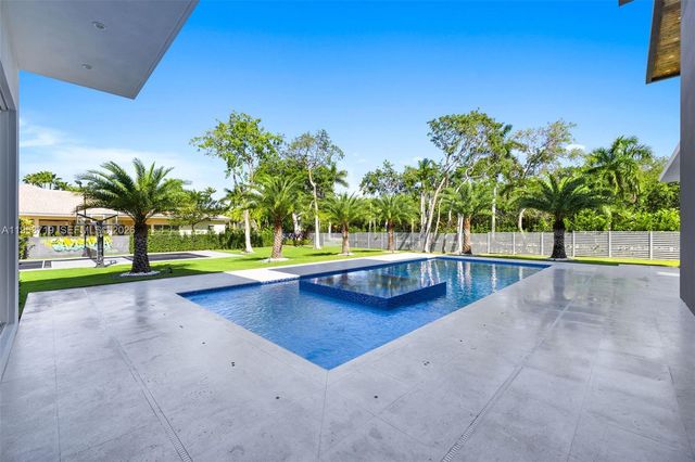 7301 SW 173rd Street, Palmetto Bay, FL 33157