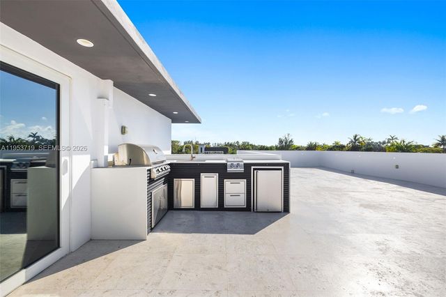 7301 SW 173rd Street, Palmetto Bay, FL 33157