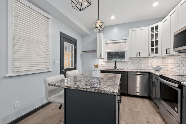 522 7th Avenue, Dayton, KY 41074