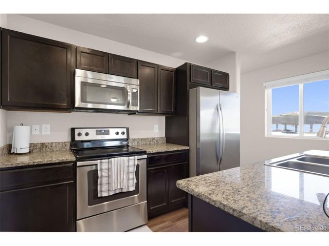 450 Stardust Ct, Dacono, CO 80514