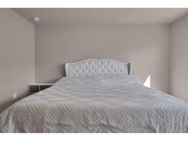 450 Stardust Ct, Dacono, CO 80514
