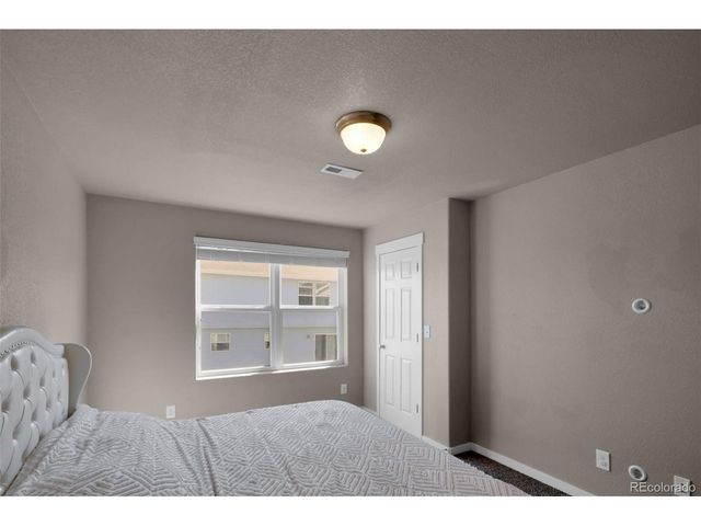 450 Stardust Ct, Dacono, CO 80514