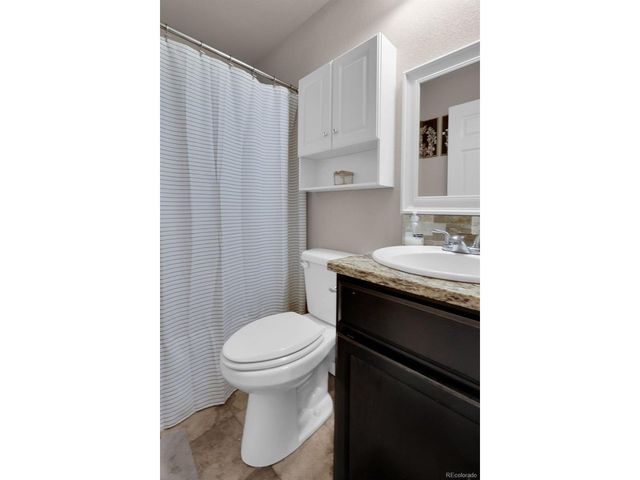 450 Stardust Ct, Dacono, CO 80514
