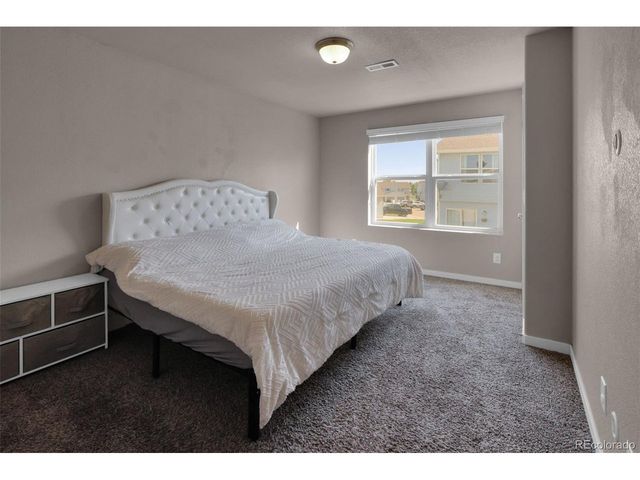 450 Stardust Ct, Dacono, CO 80514