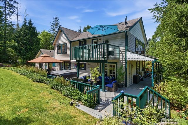 15257 Bandix Road SE, Olalla, WA 98359