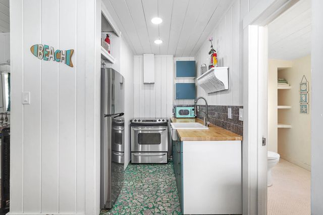 50 Magnolia Dr 50 A, 50 B, 48, St Augustine, FL 32080