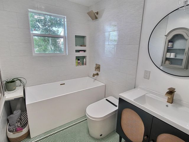 50 Magnolia Dr 50 A, 50 B, 48, St Augustine, FL 32080