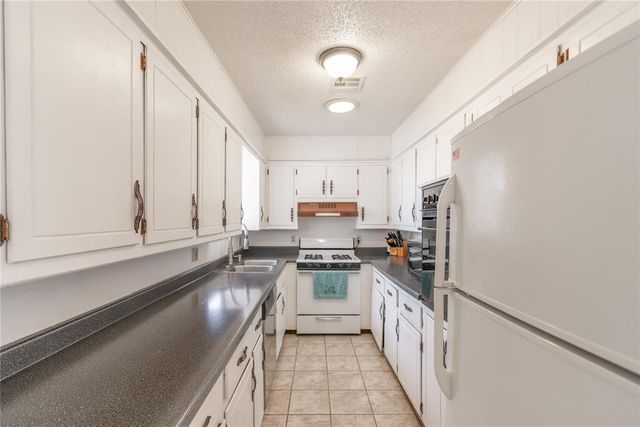 5932 NW 62nd Terrace, Oklahoma City, OK 73122