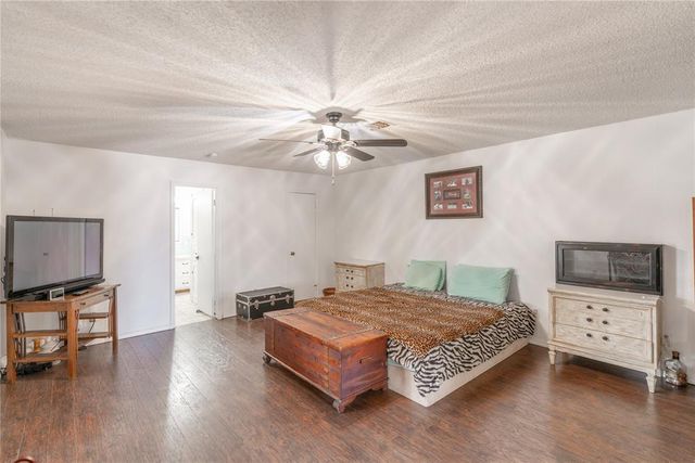 5932 NW 62nd Terrace, Oklahoma City, OK 73122