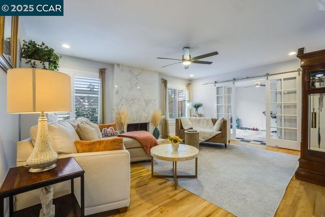 1221 McEwing Ct, Concord, CA 94521