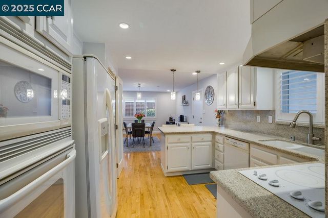 1221 McEwing Ct, Concord, CA 94521