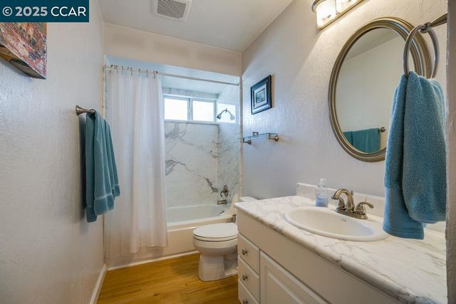 1221 McEwing Ct, Concord, CA 94521