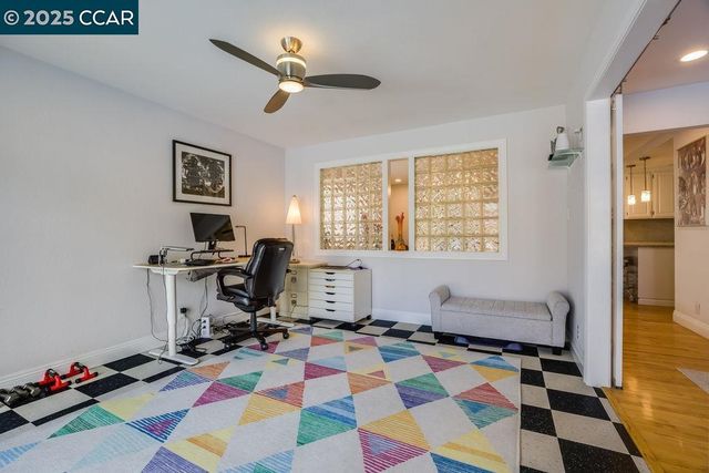 1221 McEwing Ct, Concord, CA 94521