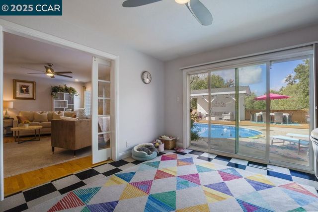 1221 McEwing Ct, Concord, CA 94521