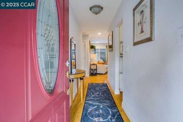 1221 McEwing Ct, Concord, CA 94521