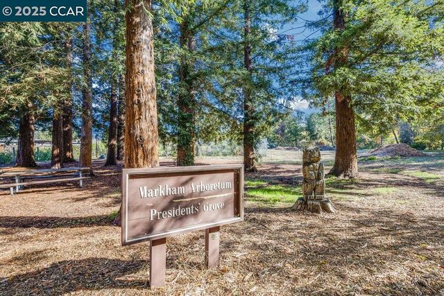 1221 McEwing Ct, Concord, CA 94521