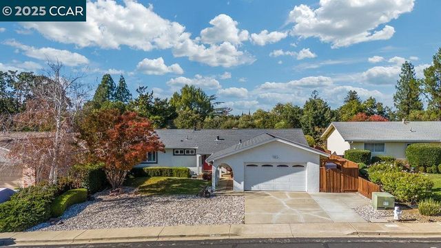 1221 McEwing Ct, Concord, CA 94521