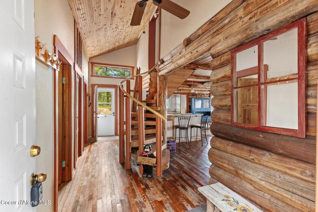 912 Otts RD, Sagle, ID 83860