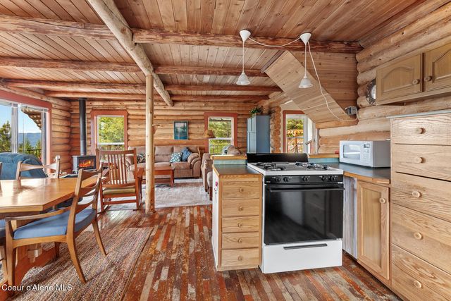912 Otts RD, Sagle, ID 83860